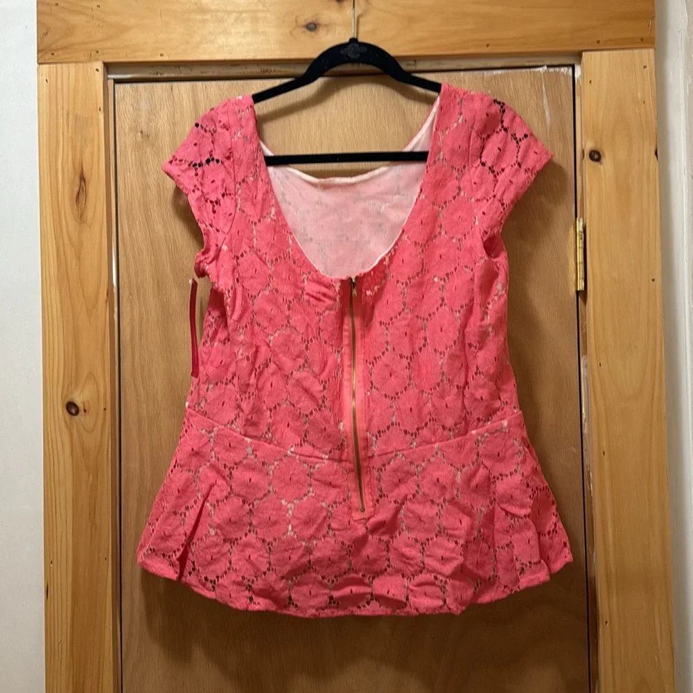 NWT Coral, lace peplum cap sleeve top - Picture 2 of 5